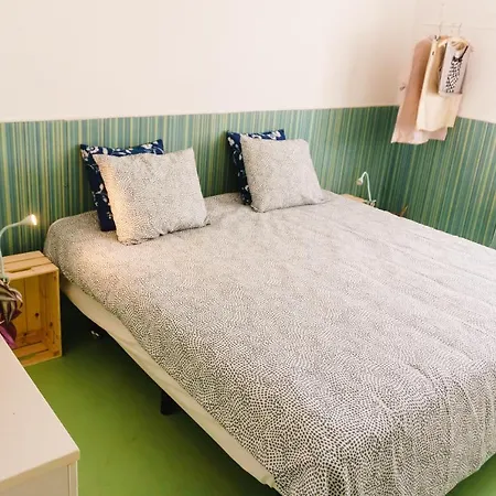 Hospedium Hostel Republica Surf House *
