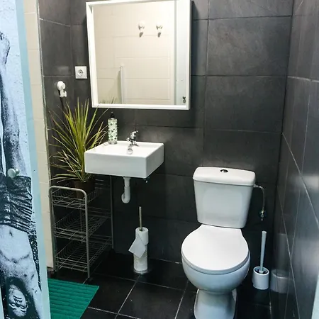Hospedium Hostel Republica Surf House Hostel Ericeira