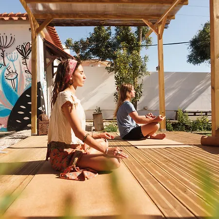 Hospedium Republica Surf House - Coxos Beach, Ericeira