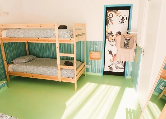 Republica Surf House - Coxos Beach, Ericeira Hostel Ericeira