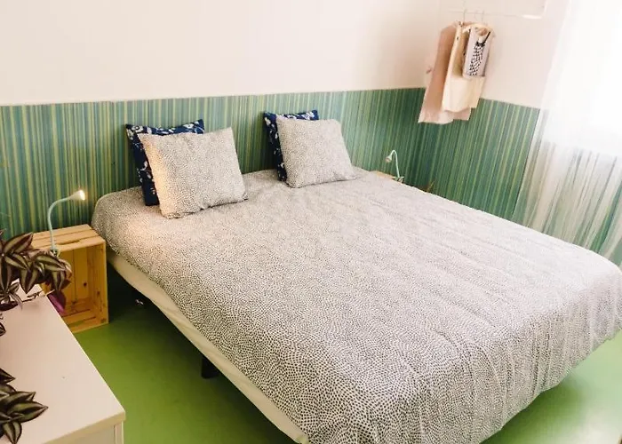 Hospedium Republica Surf House - Coxos Beach, Ericeira * 埃里塞拉