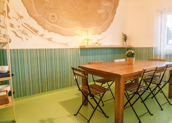 Hospedium Republica Surf House - Coxos Beach, Ericeira