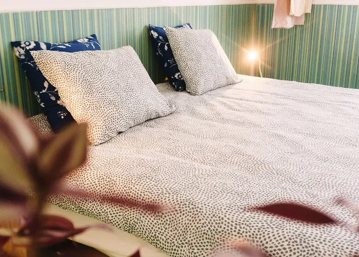 Hospedium Republica Surf House - Coxos Beach, Ericeira *