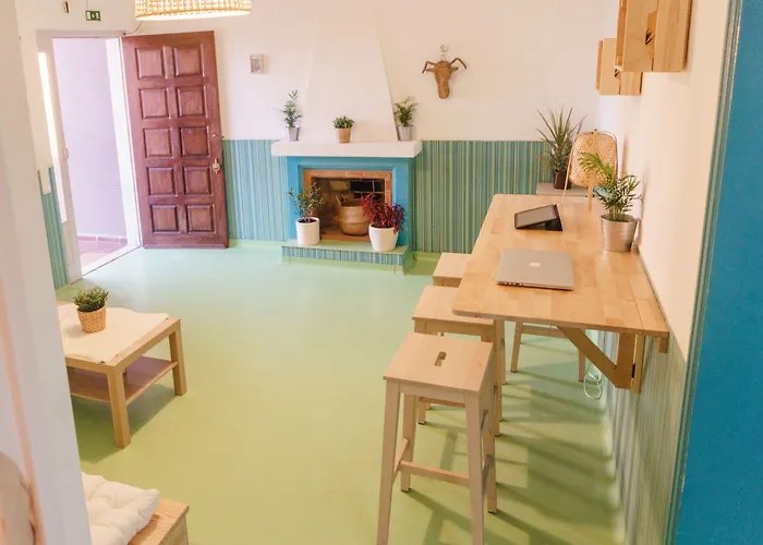 Hospedium Republica Surf House - Coxos Beach, Ericeira