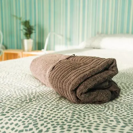 Hospedium Republica Surf House Ericeira