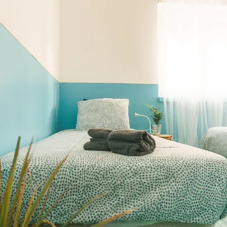 Hostel Hospedium Republica Surf House Ericeira