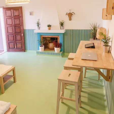 Hospedium Republica Surf House - Coxos Beach, Ericeira