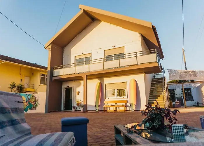 旅馆 Hospedium Republica Surf House - Coxos Beach, Ericeira 埃里塞拉