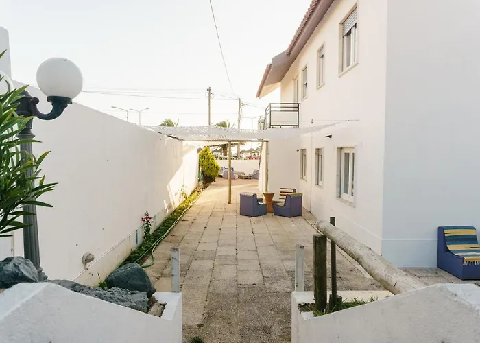 Hospedium Republica Surf House - Coxos Beach, Ericeira 旅馆