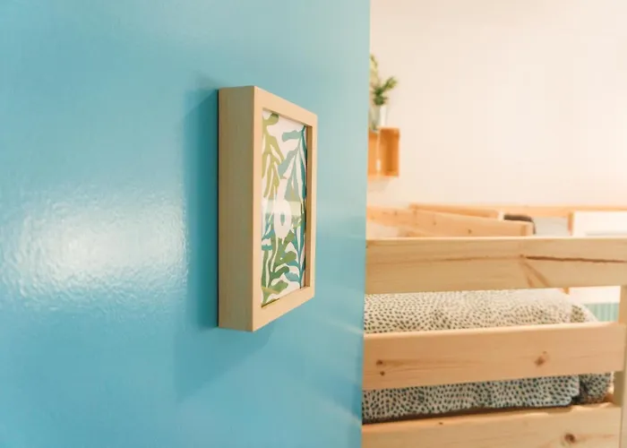 Republica Surf House - Coxos Beach, Ericeira * Ericeira