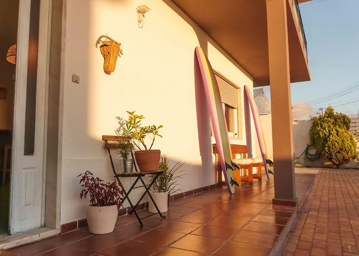 Republica Surf House - Coxos Beach, Ericeira Ericeira