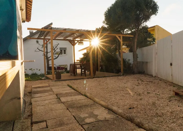 Hospedium Republica Surf House - Coxos Beach, Ericeira * 埃里塞拉