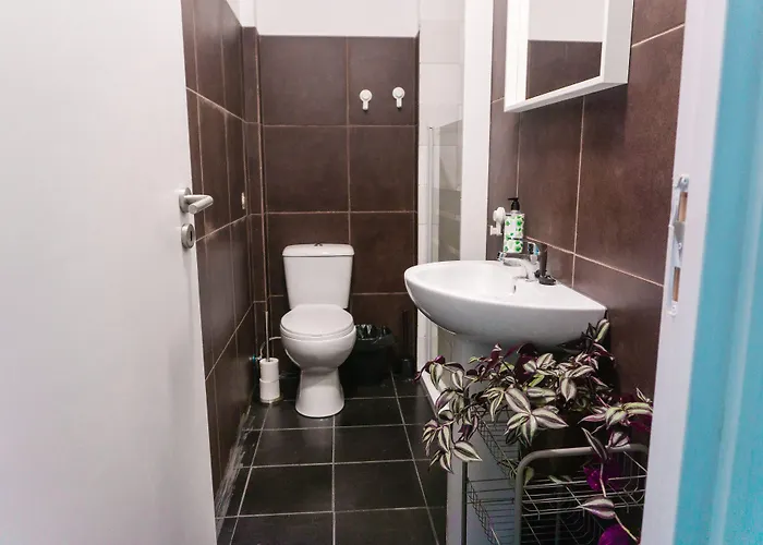 Hostel Republica Surf House - Coxos Beach, Ericeira *