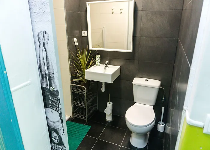 Republica Surf House - Coxos Beach, Ericeira *