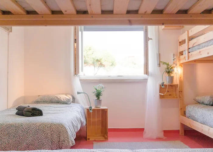Hospedium Republica Surf House - Coxos Beach, Ericeira 旅馆 埃里塞拉